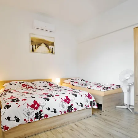 Apartmany Decin דירה *