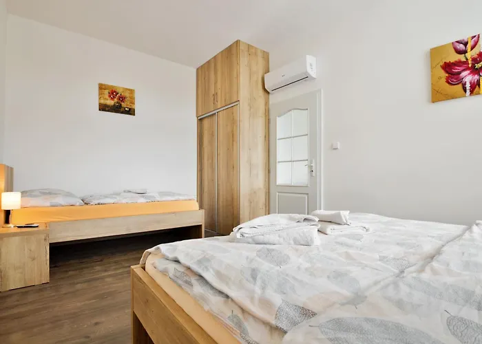Apartmany Decin * 德辛